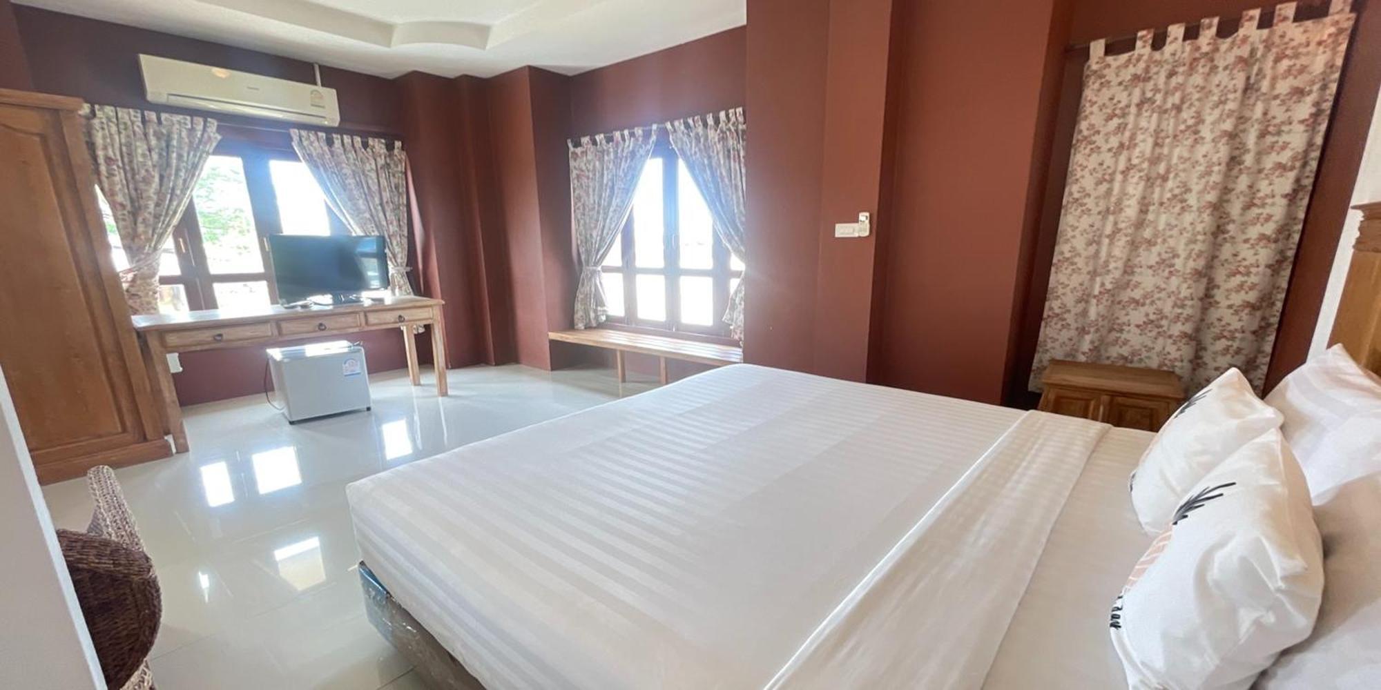 Yellow Tique Hotel ลำปาง ภายนอก รูปภาพ