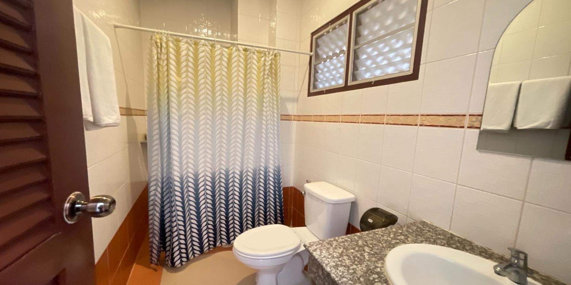 Yellow Tique Hotel ลำปาง ภายนอก รูปภาพ