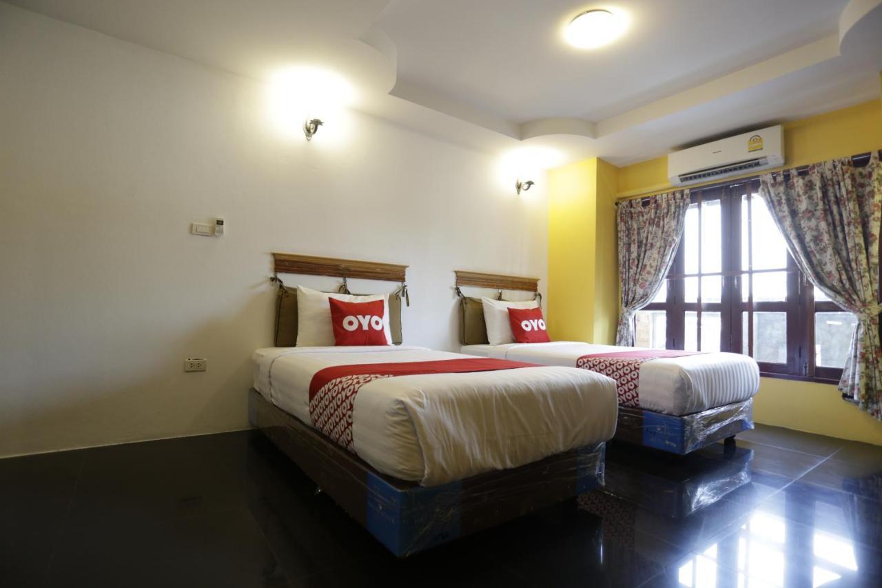 Yellow Tique Hotel ลำปาง ภายนอก รูปภาพ