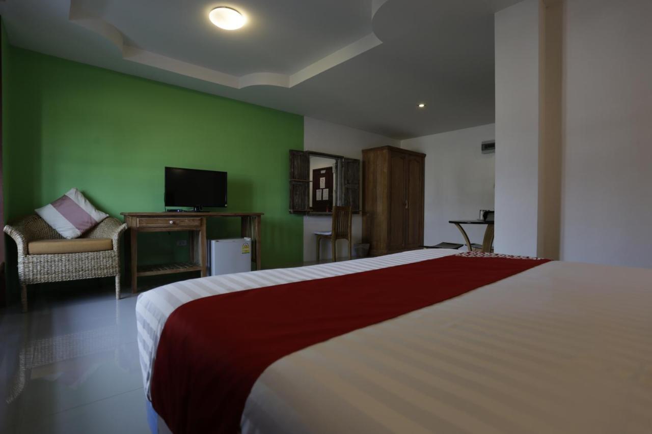 Yellow Tique Hotel ลำปาง ภายนอก รูปภาพ